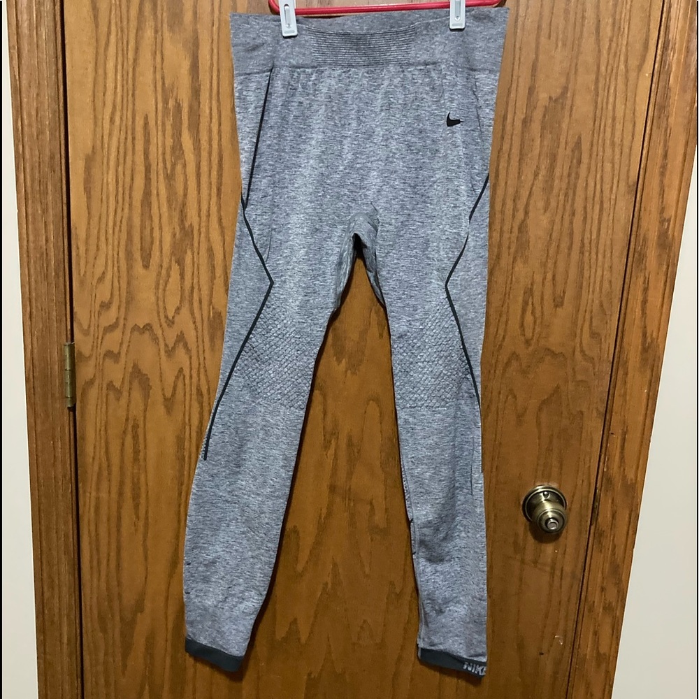Nike pro leggings (please read description)